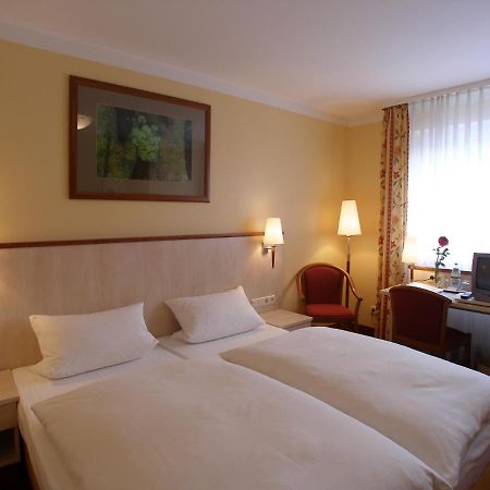 Gasthof-Landhotel-Metzgerei Zum Stern Rudenau Kültér fotó