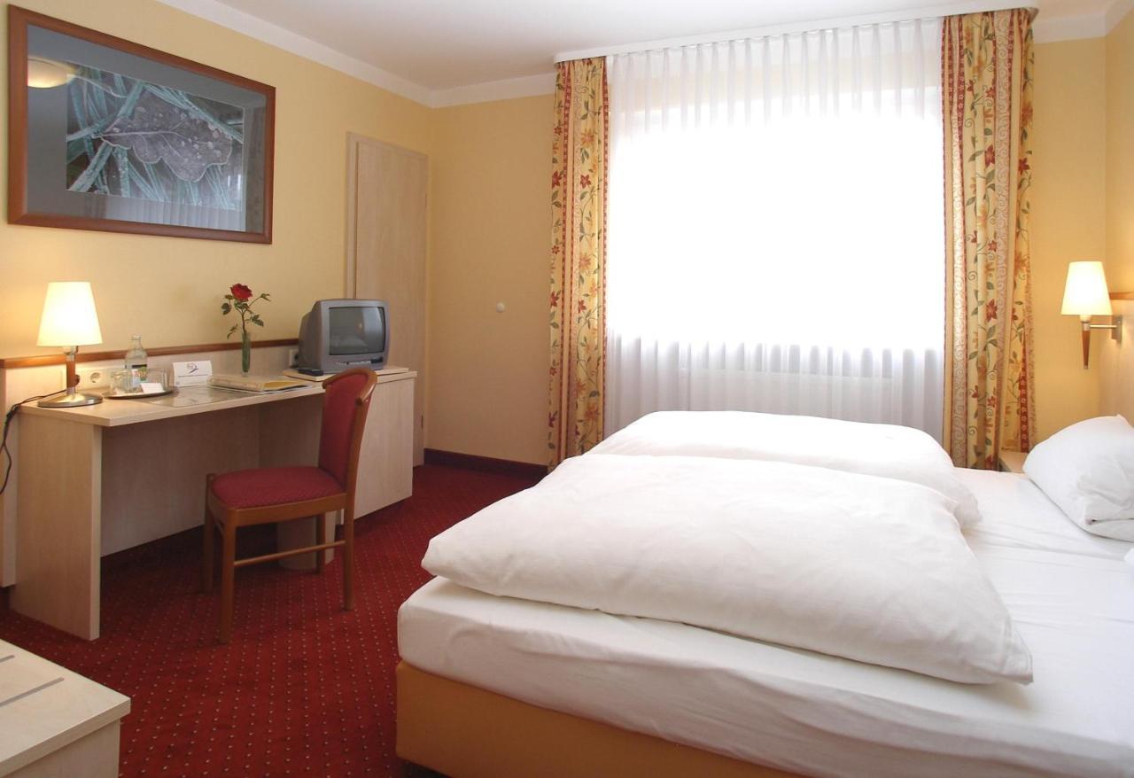 Gasthof-Landhotel-Metzgerei Zum Stern Rudenau Kültér fotó