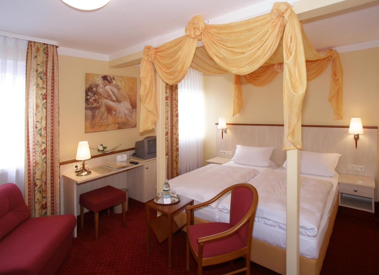 Gasthof-Landhotel-Metzgerei Zum Stern Rudenau Kültér fotó